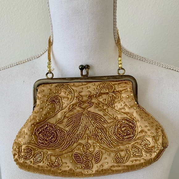 La Regale Handbags - La Regale beaded clutch bag purse